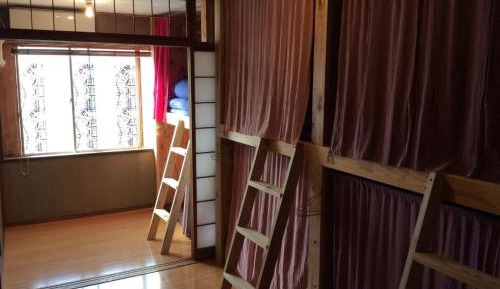 Mixed Dormitory Room