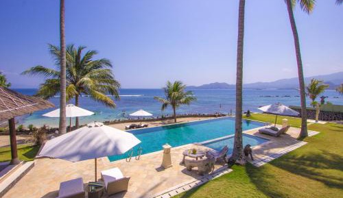 Villa - Beach Front
