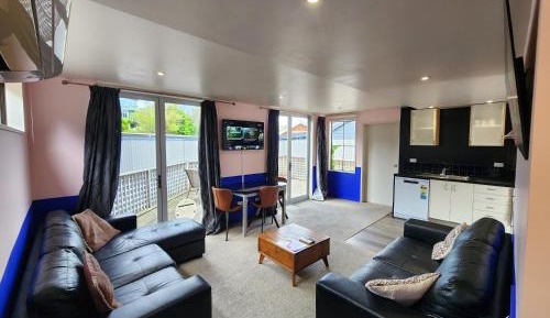 Single Room with Private Bathroom