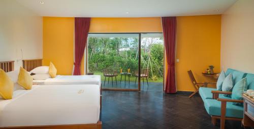 Junior Suite Twin Balcony