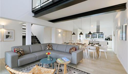 Five-Bedroom Holiday Home