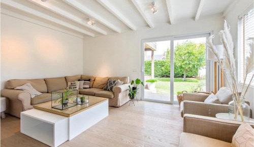 Three-Bedroom Holiday Home 