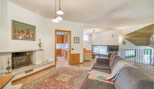 Six-Bedroom Holiday Home