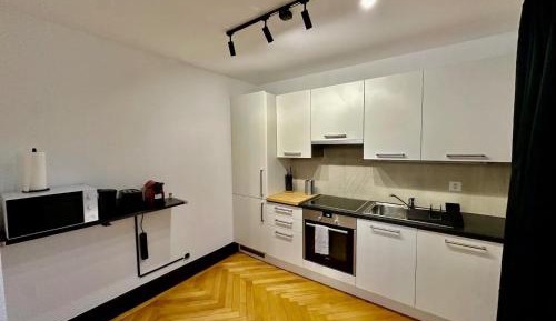 One-Bedroom Apartment - Non-Smoking