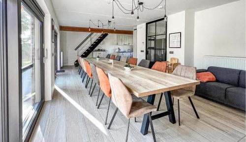 Seven-Bedroom Holiday Home