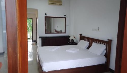 Deluxe Double Room with Balcony and Sea View
