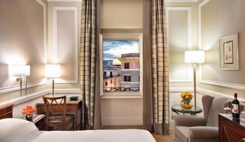 High Floor Deluxe, One King Bed