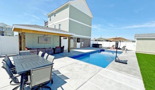 Four-Bedroom Apartment