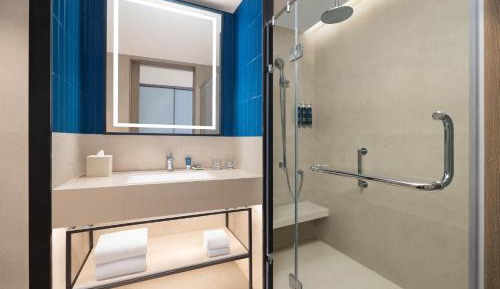 Superior, Guest Room, 1 King, City View