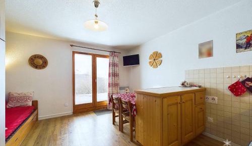 Apartment (6 Adults)