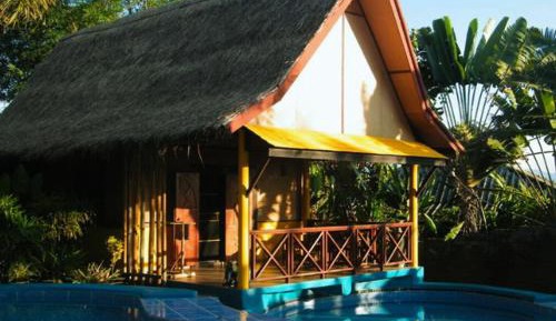 Bungalow with Patio