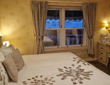 Deluxe Double or Twin Room with Sea View