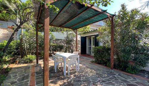 One-Bedroom Apartment with Terrace with Sea View