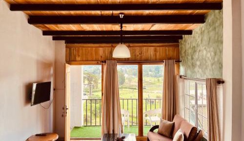 Family Room with Lake View