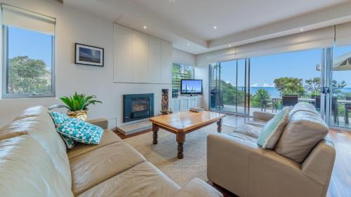 Five-Bedroom Holiday Home