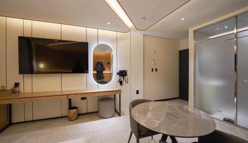 Premier Twin Room