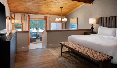 Riverfront King Suite with Sofa Bed