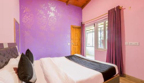 Three-Bedroom Holiday Home 