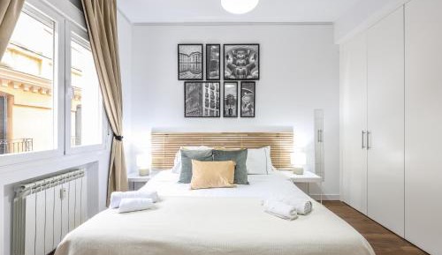 Triple Room with Shared Bathroom