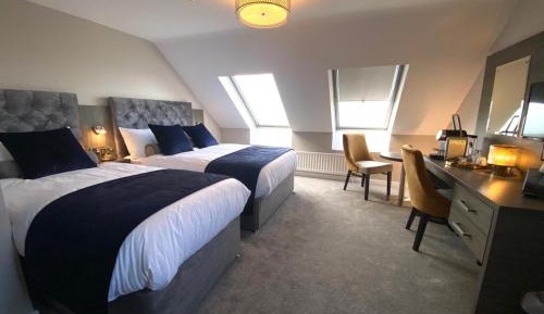 Double or Twin Room with Sea View