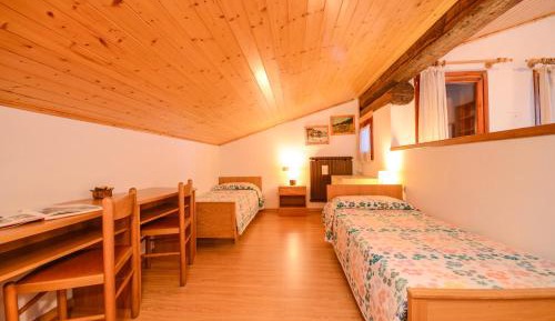 Quadruple Room with Mountain View