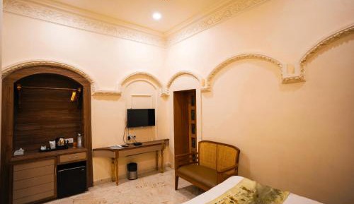 King Room with Balcony