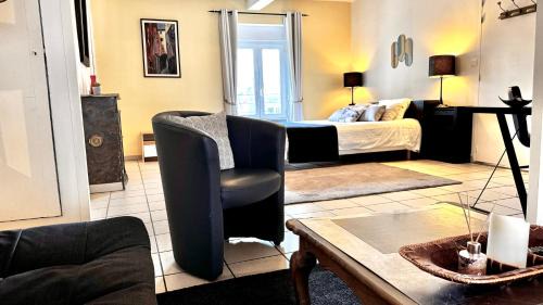 Apartment with Shower