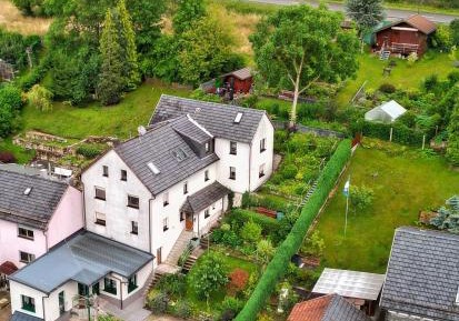 Three-Bedroom Apartment with Mountain View