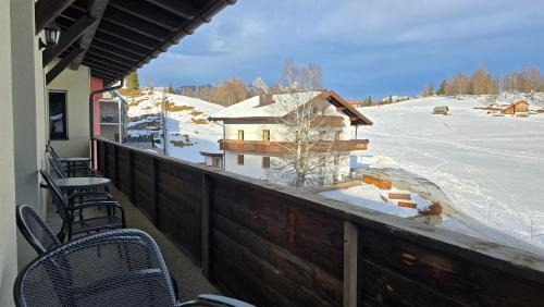 Three-Bedroom Holiday Home 