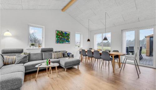 Four-Bedroom Holiday Home