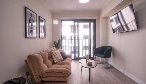 One-Bedroom Apartment with Balcony