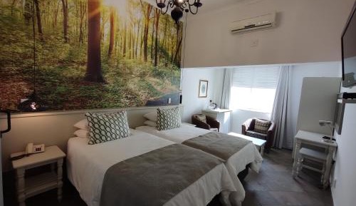 Twin Room with Private Bathroom