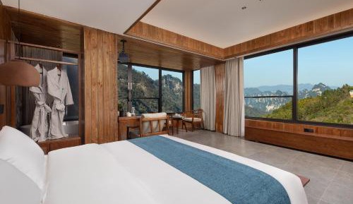 Deluxe Double Room with Bath