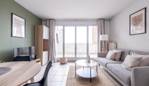 One-Bedroom Apartment