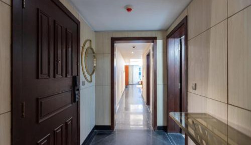 Three-Bedroom Deluxe Apartment
