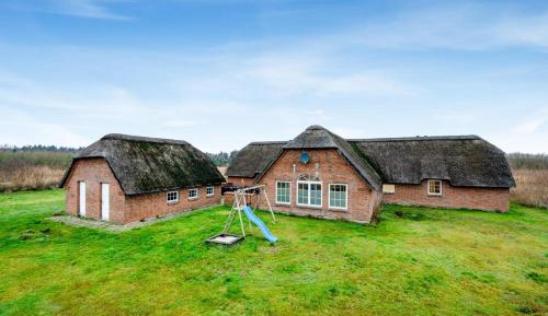 Eighteen-Bedroom Holiday Home