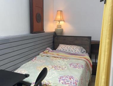 Single Room with Shared Toilet
