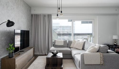 One-Bedroom Apartment with Balcony