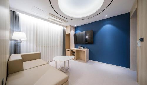 One-Bedroom Suite
