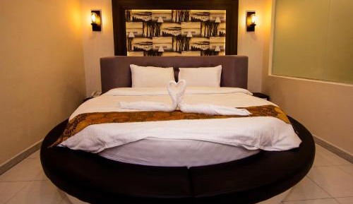 King Room with Spa Bath