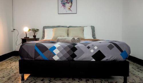 Standard Double Room with Shared Bathroom