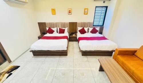 Deluxe Family Room