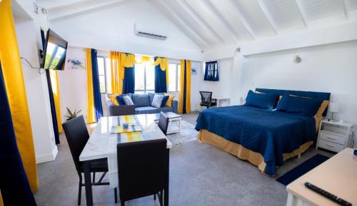 Studio with Sofa Bed