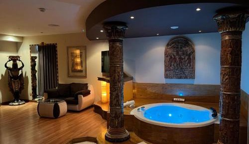 Suite with Spa Bath
