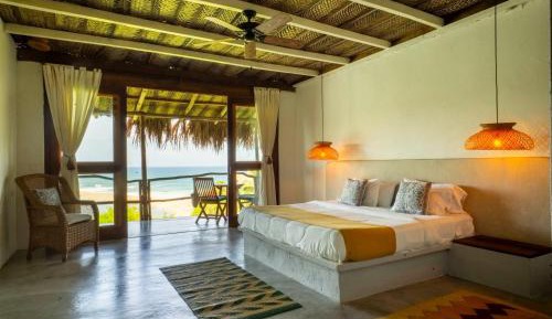 Deluxe Suite with Sea View