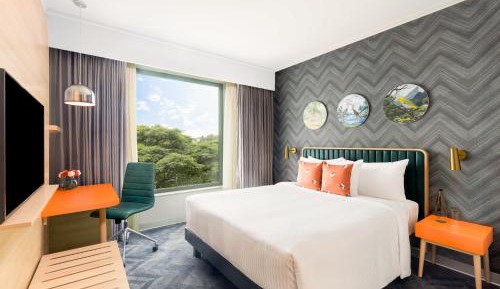 Standard Queen Room