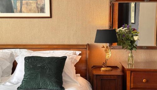 Deluxe Double Room with Extra Bed