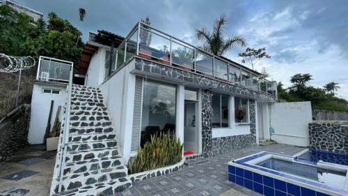 Three-Bedroom Townhouse