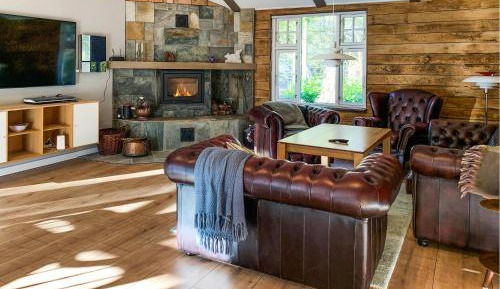 Four-Bedroom Holiday Home