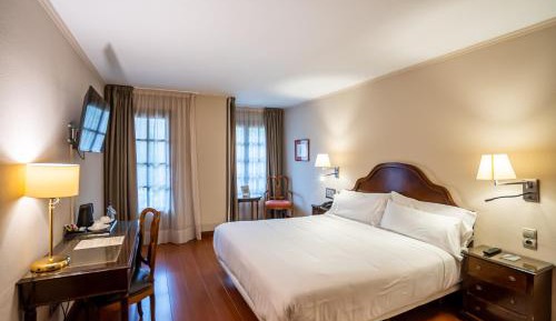 Triple Room (3 Adults)